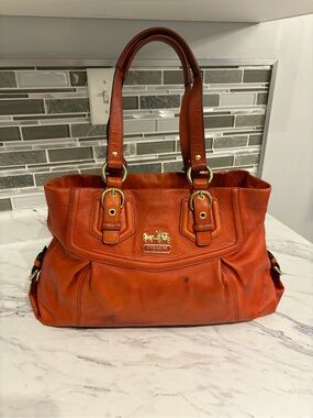 Coach purse shoulder bag